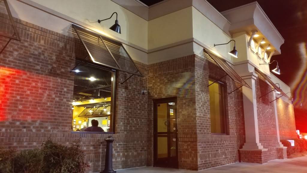 Zaxbys Chicken Fingers & Buffalo Wings | restaurant | 8065 Mall Pkwy, Lithonia, GA 30038, USA | 6784047344 OR +1 678-404-7344