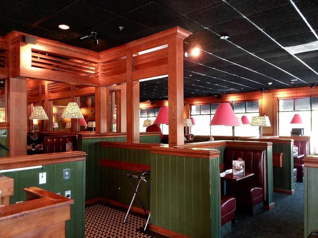 Ruby Tuesday | restaurant | 905 Hartford Turnpike, Waterford, CT 06385, USA | 8604379825 OR +1 860-437-9825