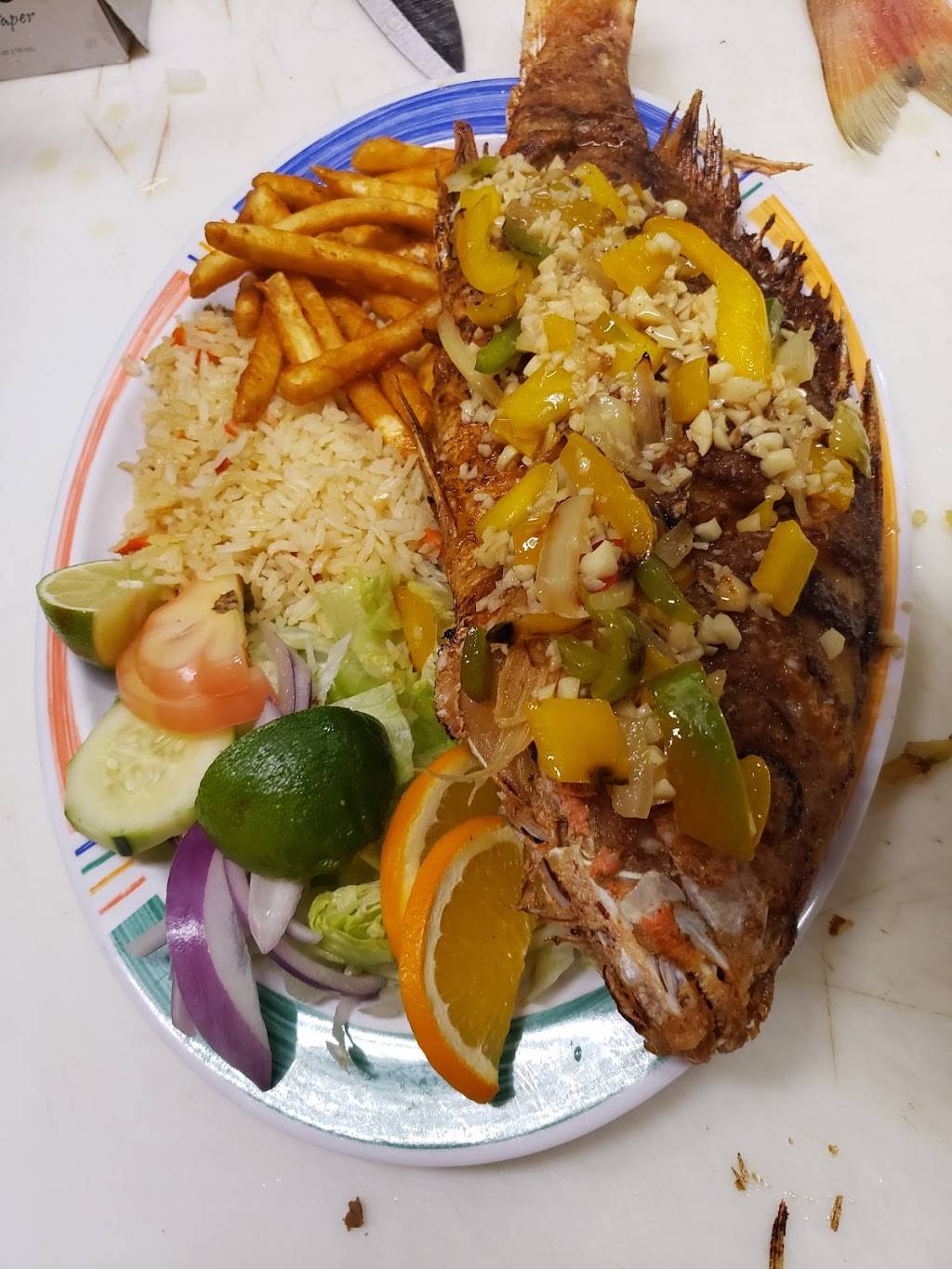 Langostinos Bar & Grill | restaurant | 3036 S Laramie Ave, Cicero, IL 60804, USA | 7087807180 OR +1 708-780-7180