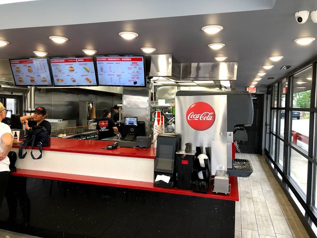 Bumper 2 Burger | restaurant | 715 S Main St, Lombard, IL 60148, USA | 6306138911 OR +1 630-613-8911