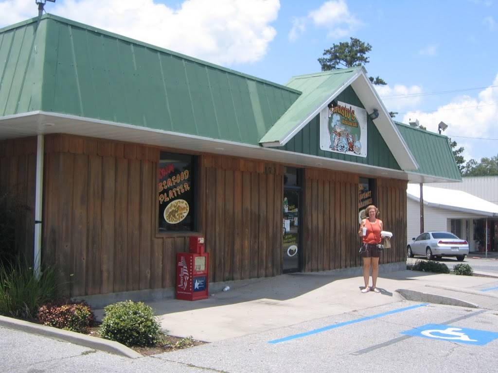 Faustos Family Restaurant | restaurant | 14514 US-165, Kinder, LA 70648, USA | 3377385676 OR +1 337-738-5676