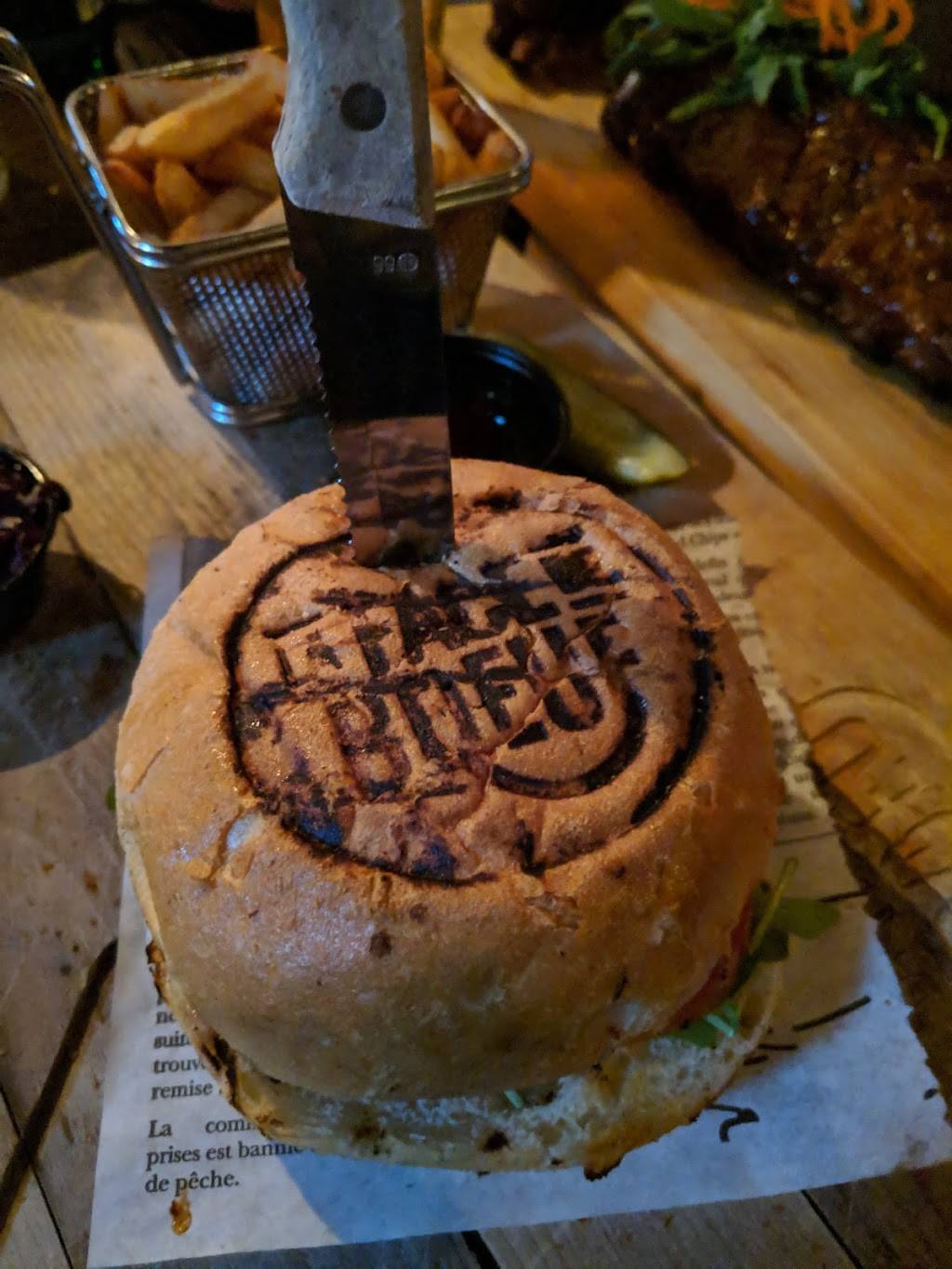 La Face de Boeuf | restaurant | 520 Boulevard Frontenac O, Thetford Mines, QC G6G 5V9, Canada | 4183388865 OR +1 418-338-8865