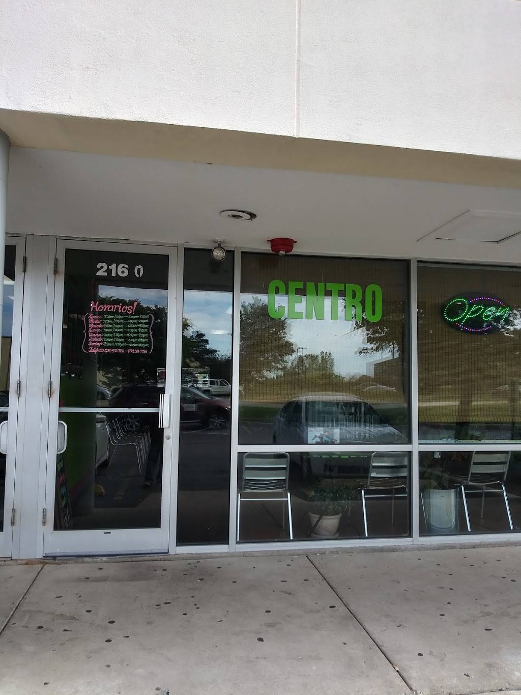 El Toreo West | restaurant | 2168 W Lake St, Hanover Park, IL 60133, USA | 6308553300 OR +1 630-855-3300