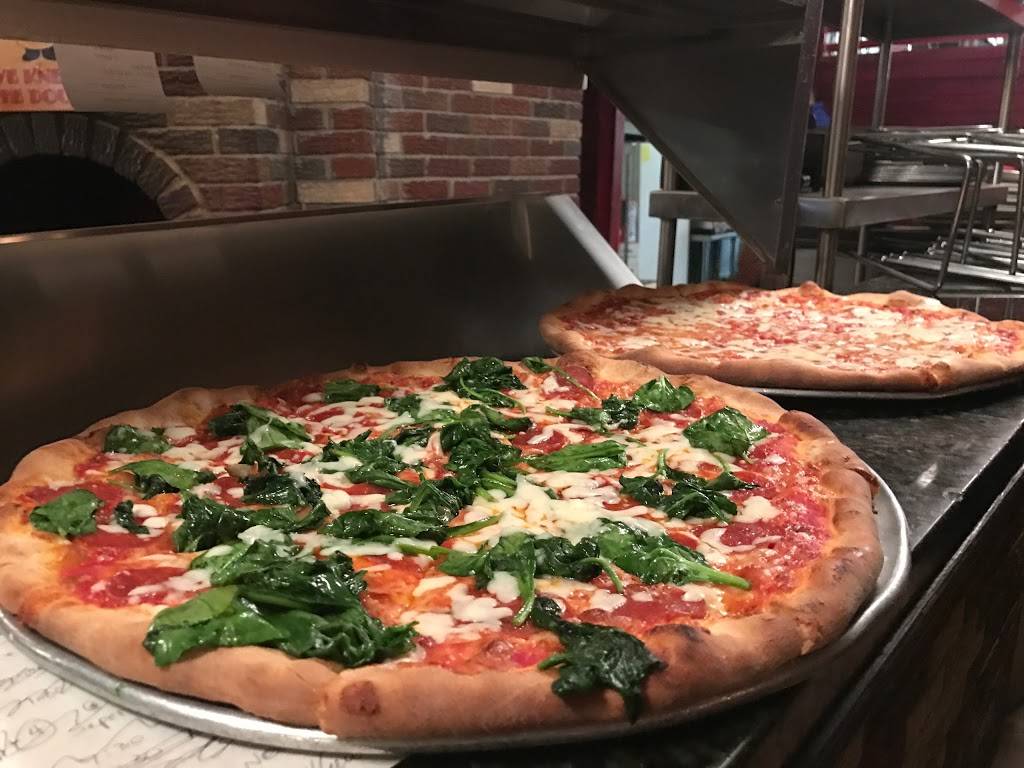 Leones | restaurant | 19 S Park St, Montclair, NJ 07042, USA | 9735099077 OR +1 973-509-9077