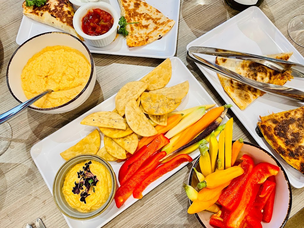 Coconut Charlies Beach Bar & Grill | restaurant | 15727 Front Beach Rd, Panama City, FL 32413, USA | 8502306004 OR +1 850-230-6004