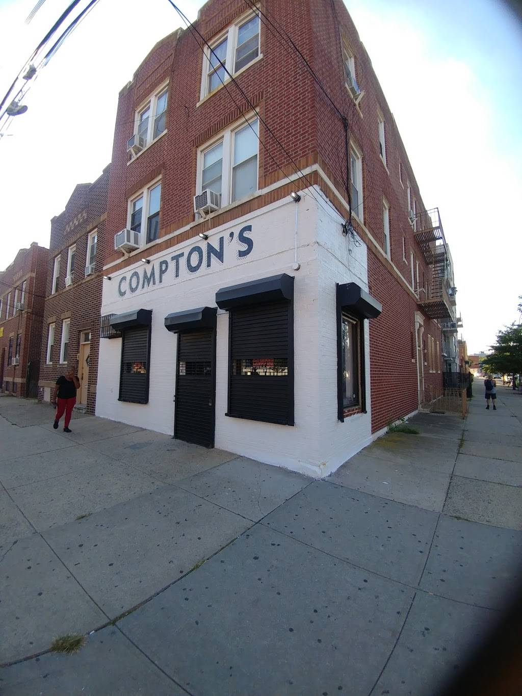 Comptons | restaurant | 30-02 14th St, Queens, NY 11102, USA | 9177450573 OR +1 917-745-0573