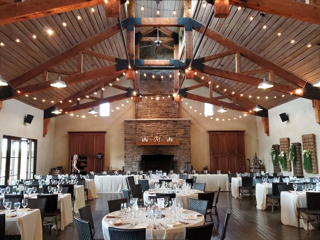 Chandler Hill Winery | restaurant | 596 Defiance Rd, Defiance, MO 63341, USA | 6367982675 OR +1 636-798-2675