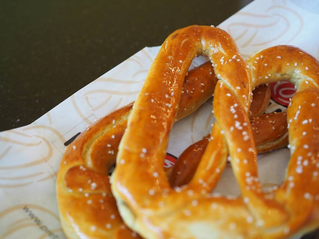 Pretzelmaker | restaurant | 4670 Merchants Park Cir #620, Collierville, TN 38017, USA | 9018501038 OR +1 901-850-1038