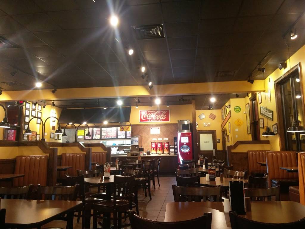 Zaxbys Chicken Fingers & Buffalo Wings | restaurant | 6125 University Dr NW, Huntsville, AL 35806, USA | 2569712770 OR +1 256-971-2770