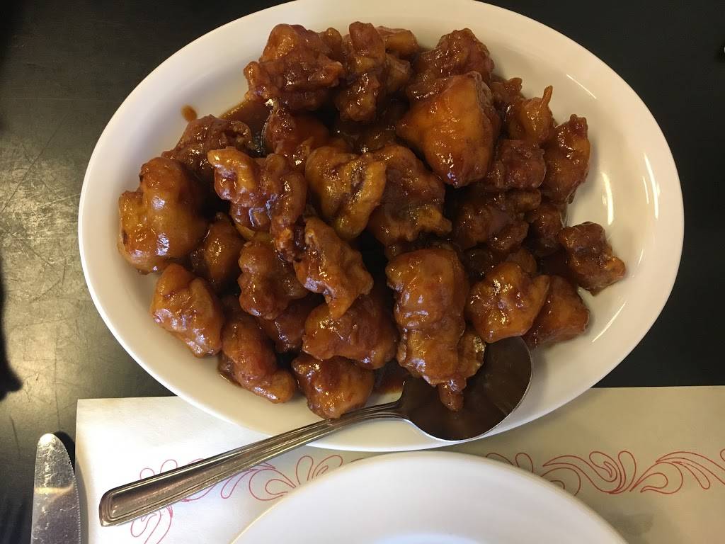 Ho Ho Cuisine Chinoise | restaurant | 150 Boul Jean-Leman #300, Candiac, QC J5R 4K1, Canada | 4504448588 OR +1 450-444-8588