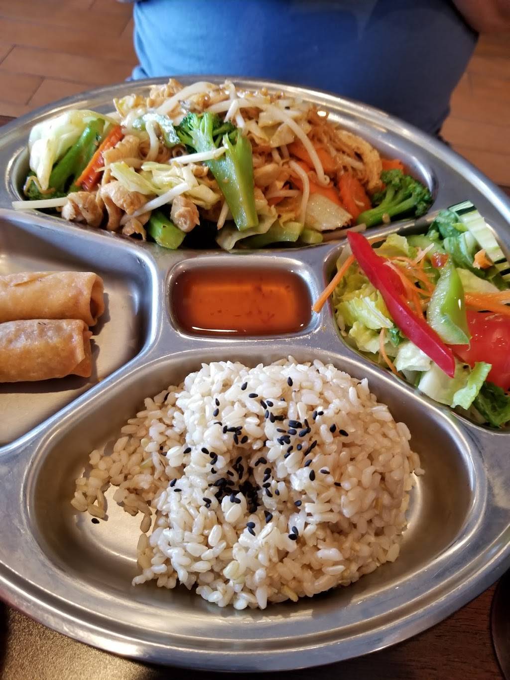 Thai Fiesta Cafe | restaurant | 8408 Alondra Blvd, Paramount, CA 90723, USA | 5627883016 OR +1 562-788-3016