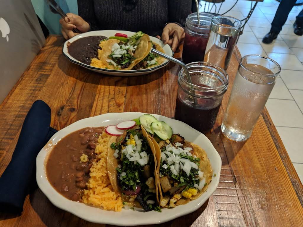 Coszcal De Allende | restaurant | 6824 3rd Ave, Brooklyn, NY 11220, USA | 7189213523 OR +1 718-921-3523