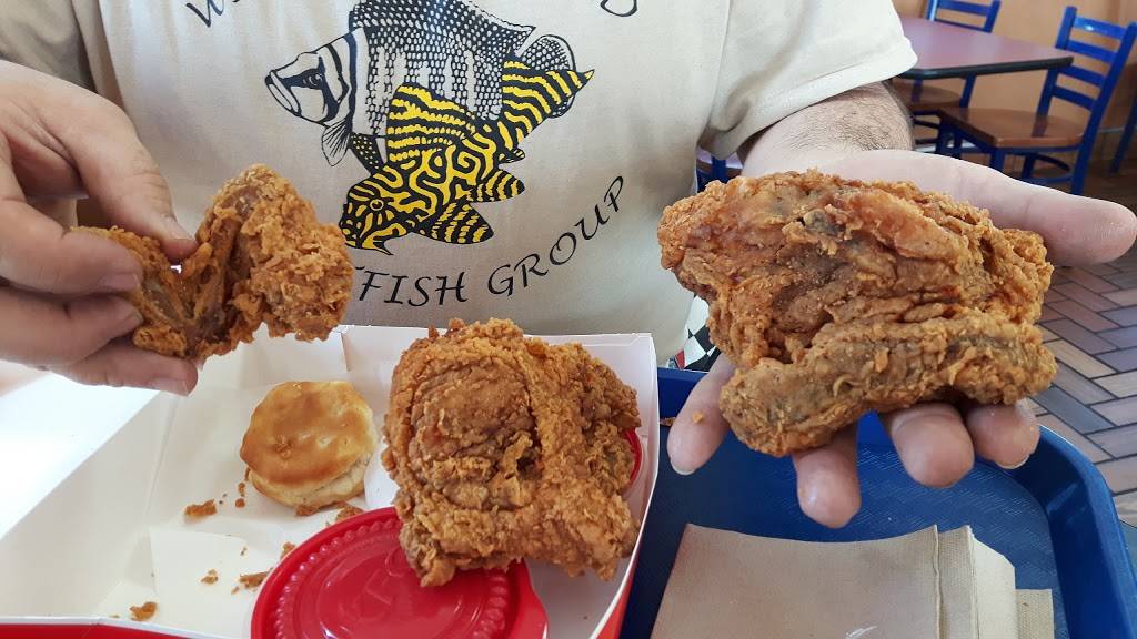 KFC | restaurant | 12425 Dix Toledo Rd, Southgate, MI 48195, USA | 7342842900 OR +1 734-284-2900