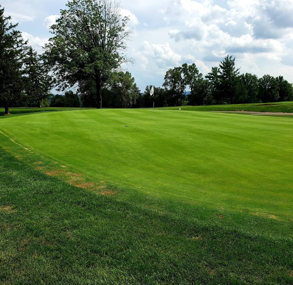 Westover Golf Course | restaurant | 401 Schuylkill Ave, Norristown, PA 19403, USA | 6105394500 OR +1 610-539-4500