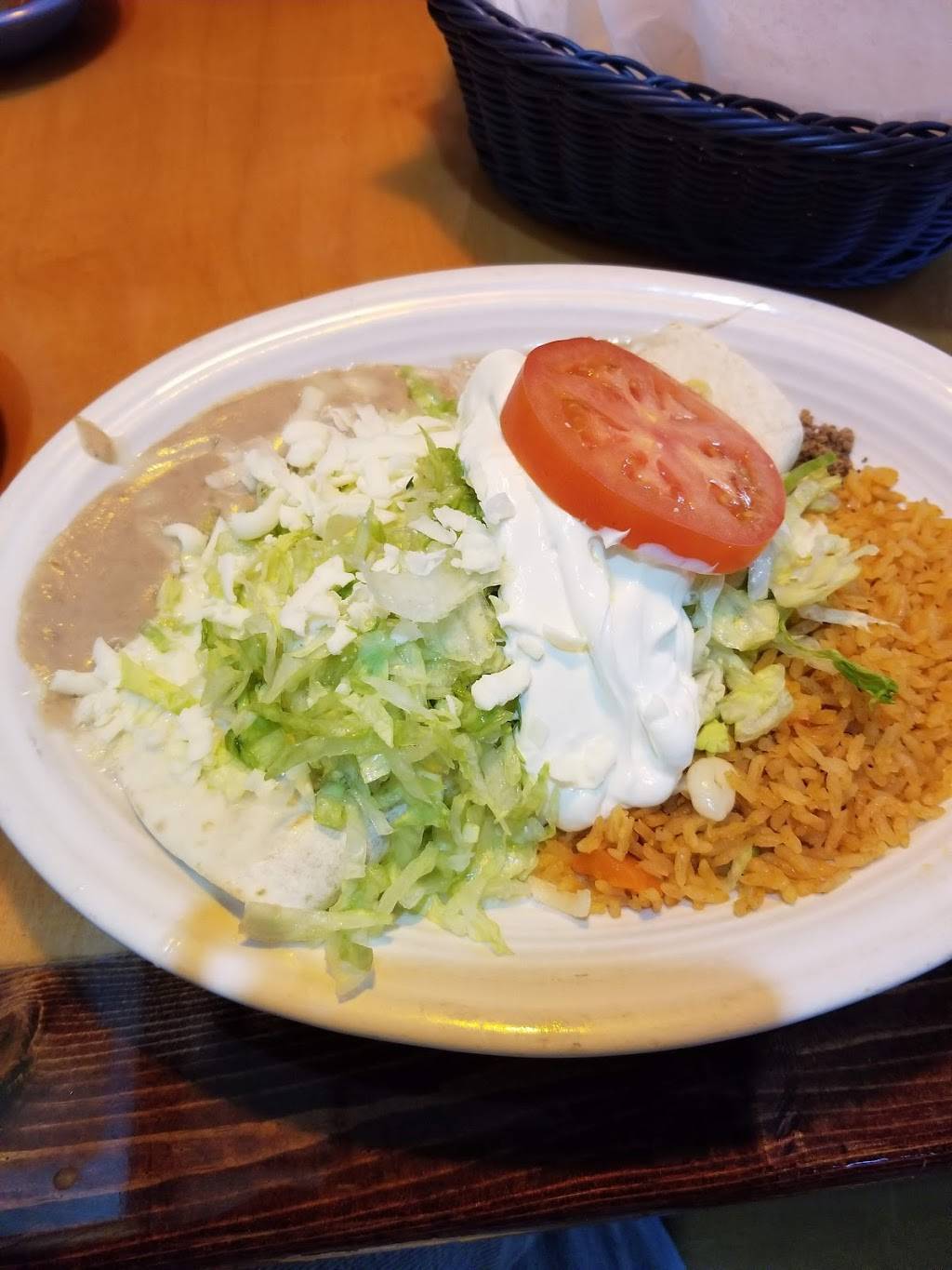 Los Tres Caminos | restaurant | 172 N Broadway, Peru, IN 46970, USA | 7654727005 OR +1 765-472-7005