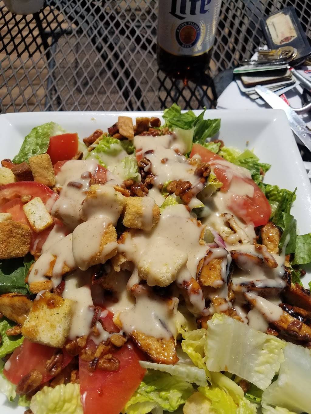 Charlies Bar & Grill | restaurant | 116 Lansing Rd, Potterville, MI 48876, USA | 5176452590 OR +1 517-645-2590