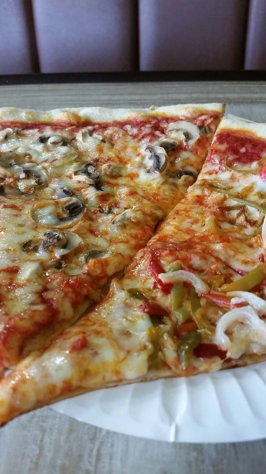 Salvatore Ruffinos | restaurant | 1902 W Allen St, Allentown, PA 18104, USA | 6104373621 OR +1 610-437-3621