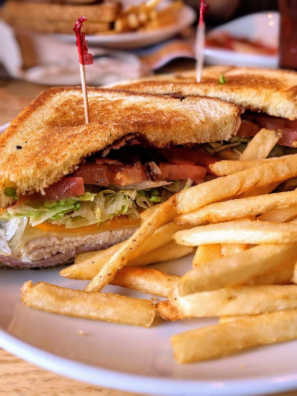 Applebees Grill + Bar | restaurant | 377 N Citrus Ave, Azusa, CA 91702, USA | 6263345103 OR +1 626-334-5103