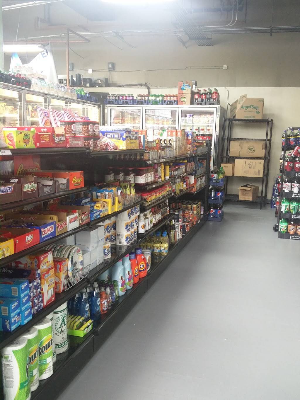 De Michaels Market | restaurant | 42 E 26th St, Chicago, IL 60616, USA | 3123744922 OR +1 312-374-4922