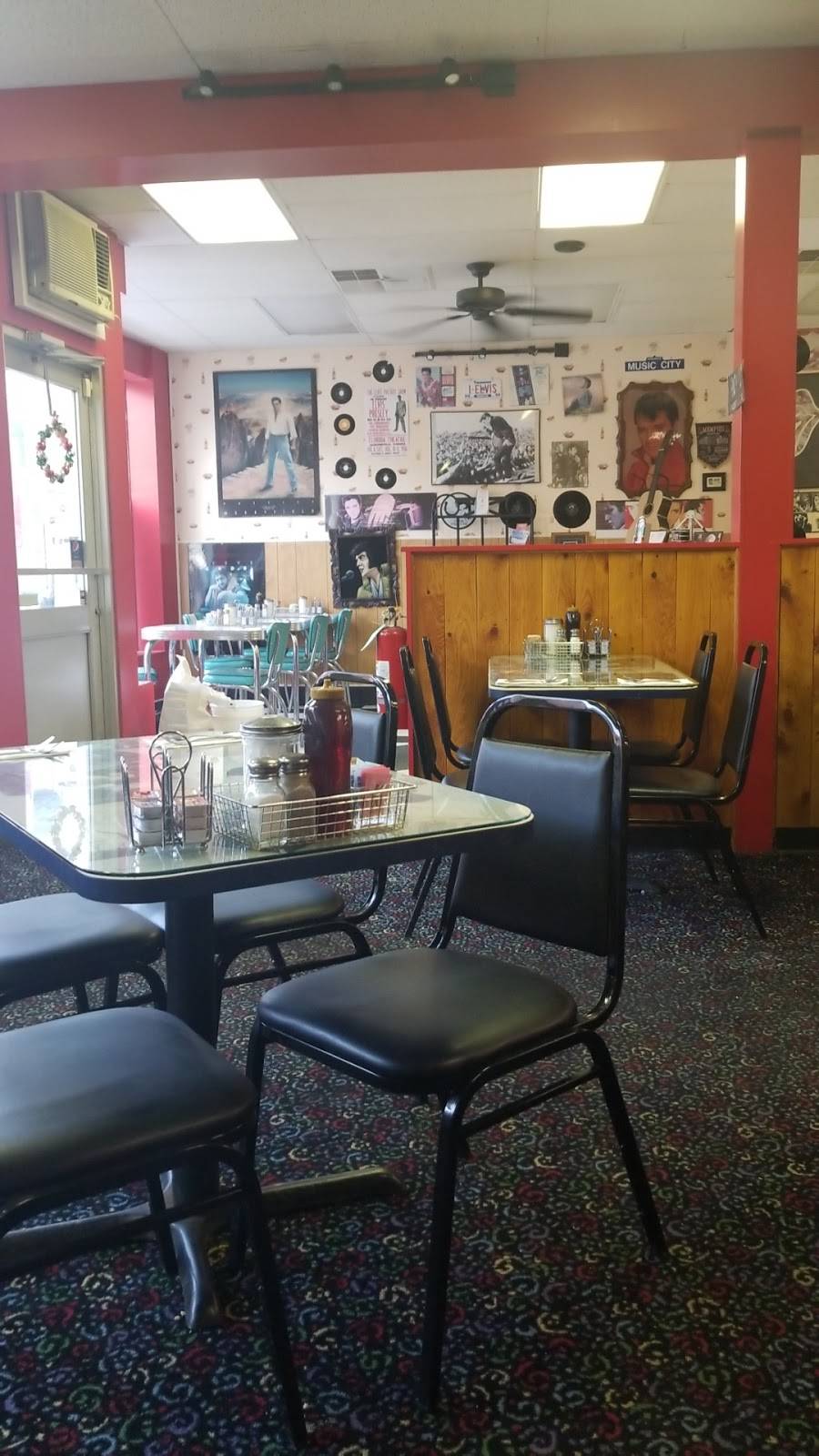Rock On Diner | restaurant | 141 Main St, Pembroke, NH 03275, USA | 6032101058 OR +1 603-210-1058