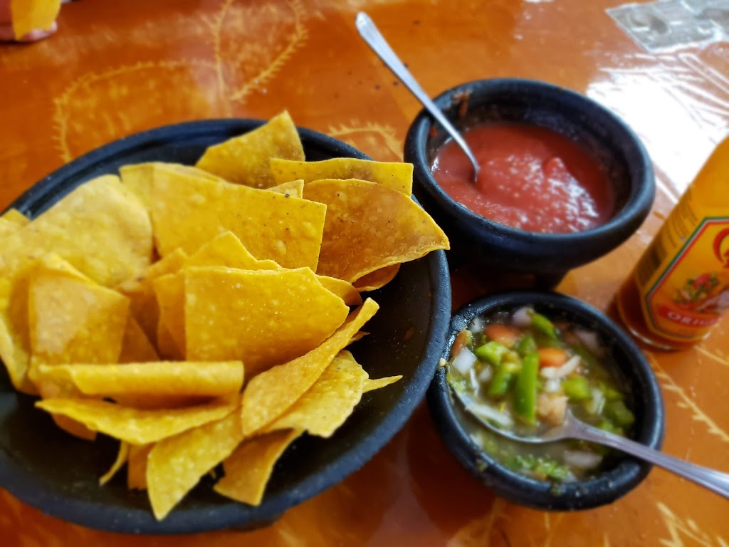 Cazadores Mexican Restaurant | restaurant | 8183 W Fairfield Dr, Pensacola, FL 32506, USA | 8504574747 OR +1 850-457-4747