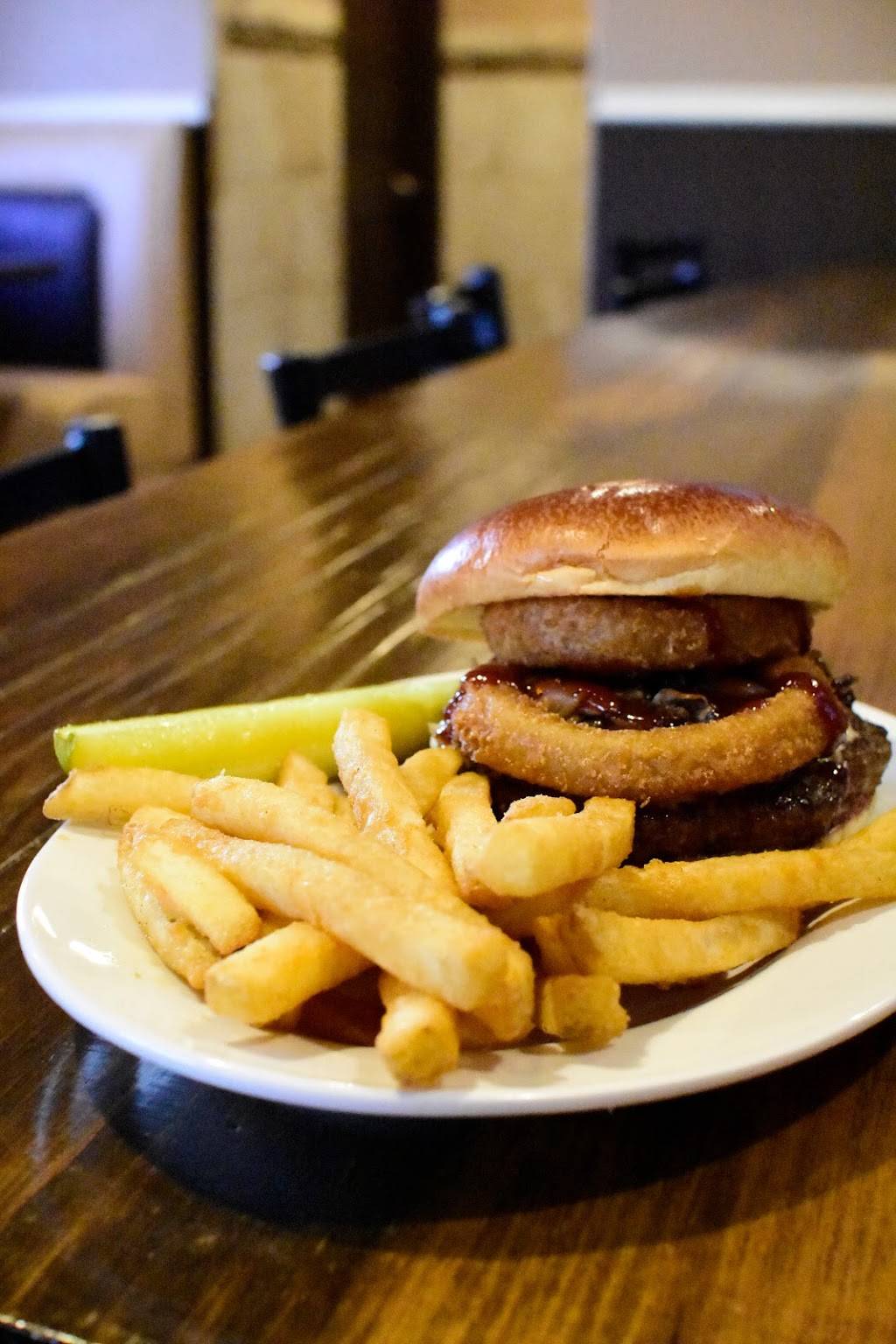 Four Brothers Pizzaria & Restaurant | restaurant | 254 Old Forge Rd, East Greenwich, RI 02818, USA | 4018840040 OR +1 401-884-0040