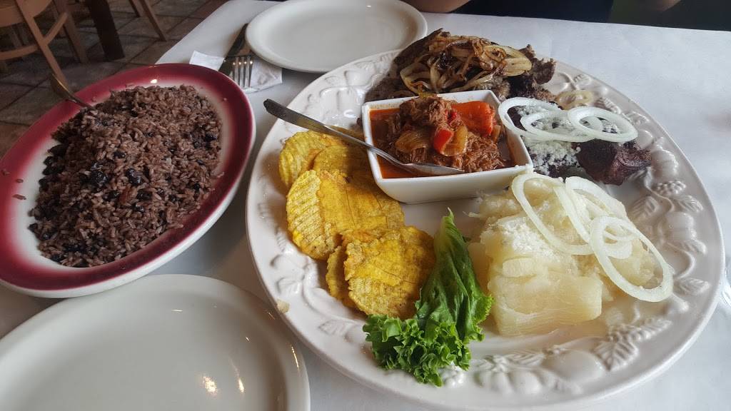 DCuba Restaurant | restaurant | 5653 W Fullerton Ave, Chicago, IL 60639, USA | 7732370900 OR +1 773-237-0900