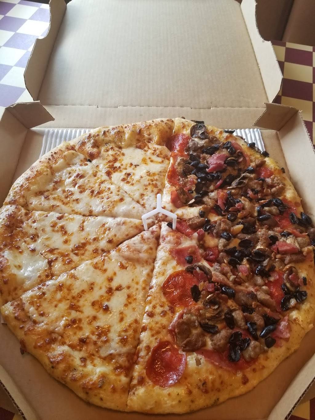 Pizza Hut | restaurant | 16224 Bayberry Glen Dr, Lithia, FL 33547, USA | 8135408570 OR +1 813-540-8570