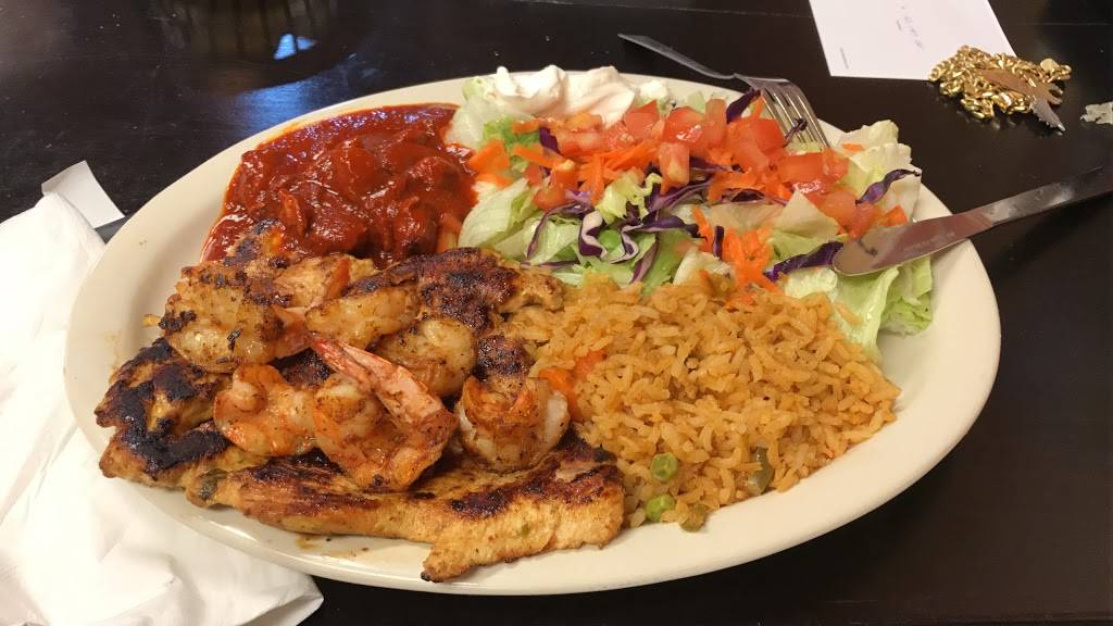 Marcos Restaurant | restaurant | 3612 Pioneer Rd, Balch Springs, TX 75180, USA | 4692917343 OR +1 469-291-7343