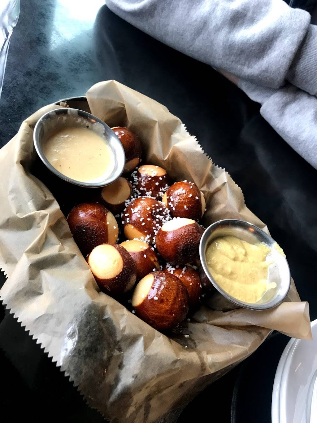 HopCat | restaurant | 4265 Woodward Ave, Detroit, MI 48201, USA | 3137698828 OR +1 313-769-8828