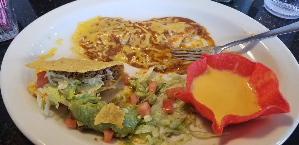 Casa Garcias Mexican Restaurant & Cantina | restaurant | 1691 TX-46 Suite 335, New Braunfels, TX 78132, USA | 8306088026 OR +1 830-608-8026