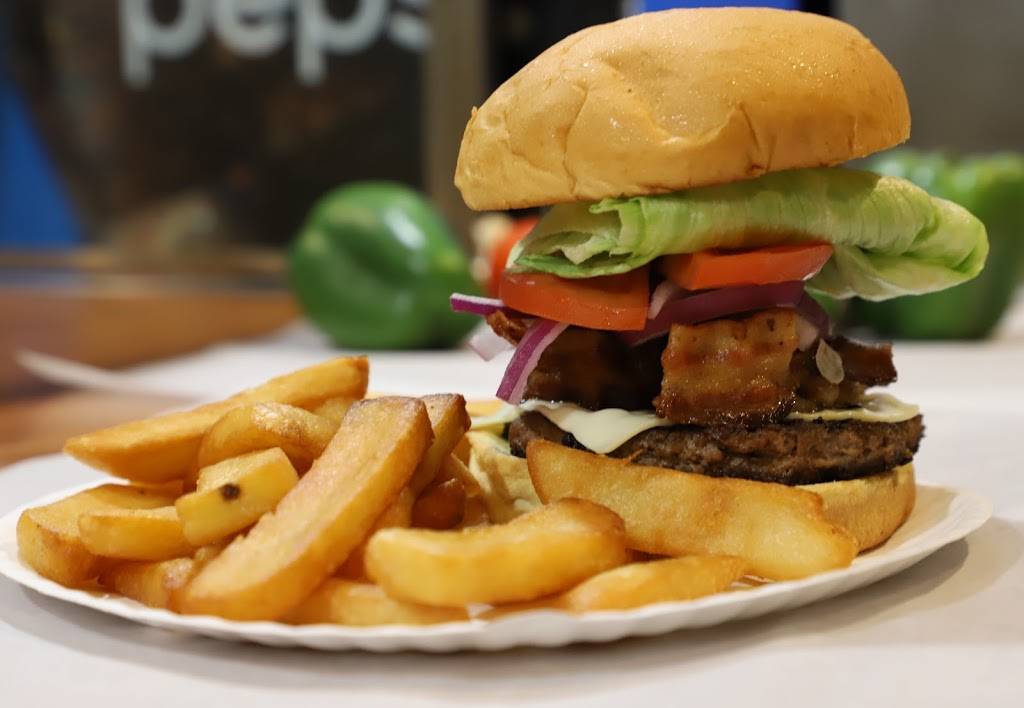 Goodfellas Pizza of Dewitt | restaurant | 5980 Butternut Dr, East Syracuse, NY 13057, USA | 3154636300 OR +1 315-463-6300