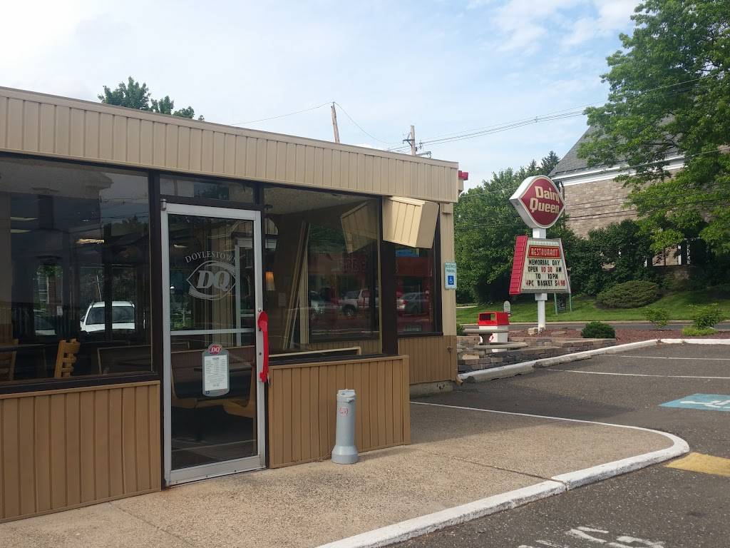 Dairy Queen | restaurant | 318 N Main St, Doylestown, PA 18901, USA | 2153451775 OR +1 215-345-1775