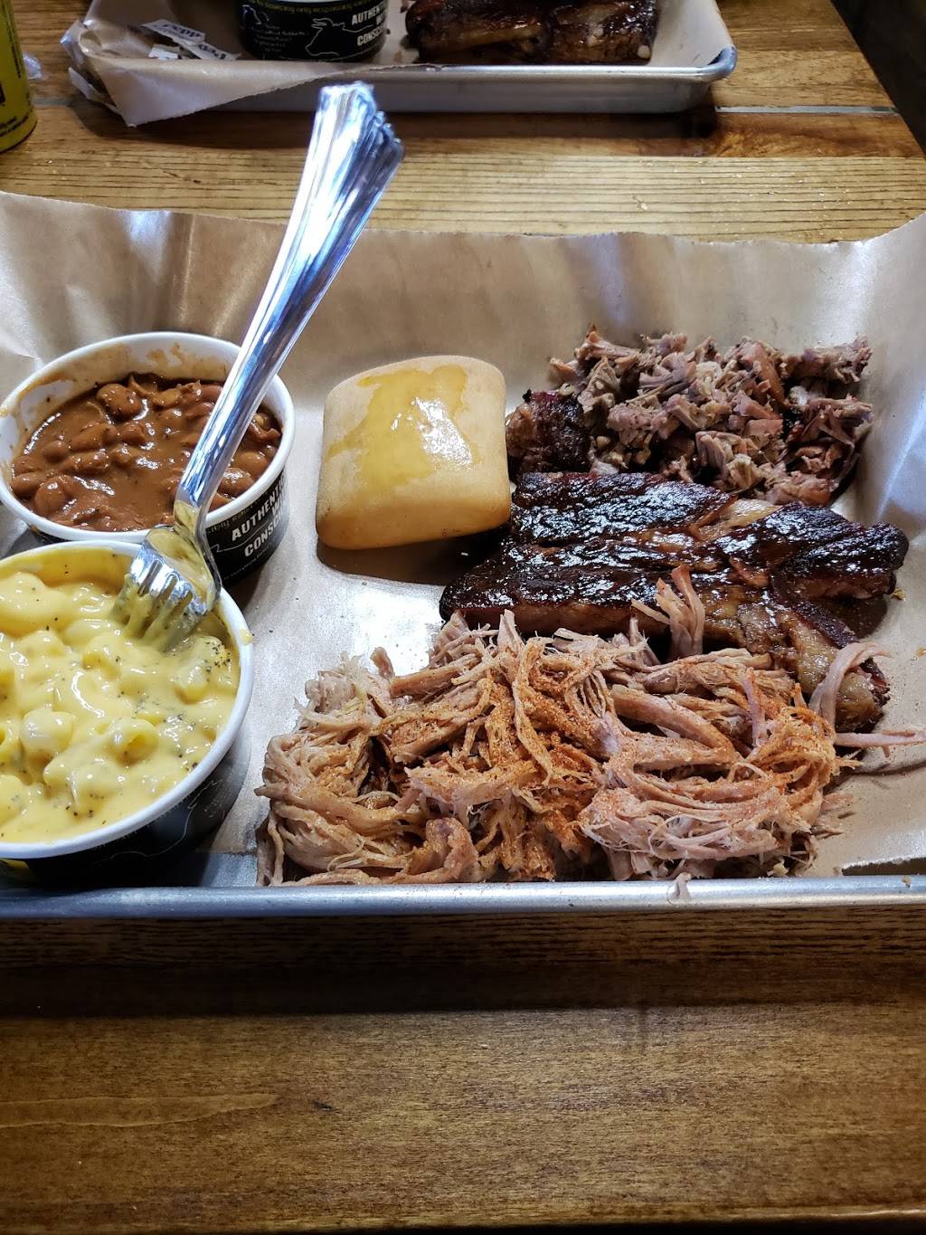 Dickeys Barbecue Pit | restaurant | 29 N 42nd Ave, Brighton, CO 80601, USA | 7206340255 OR +1 720-634-0255