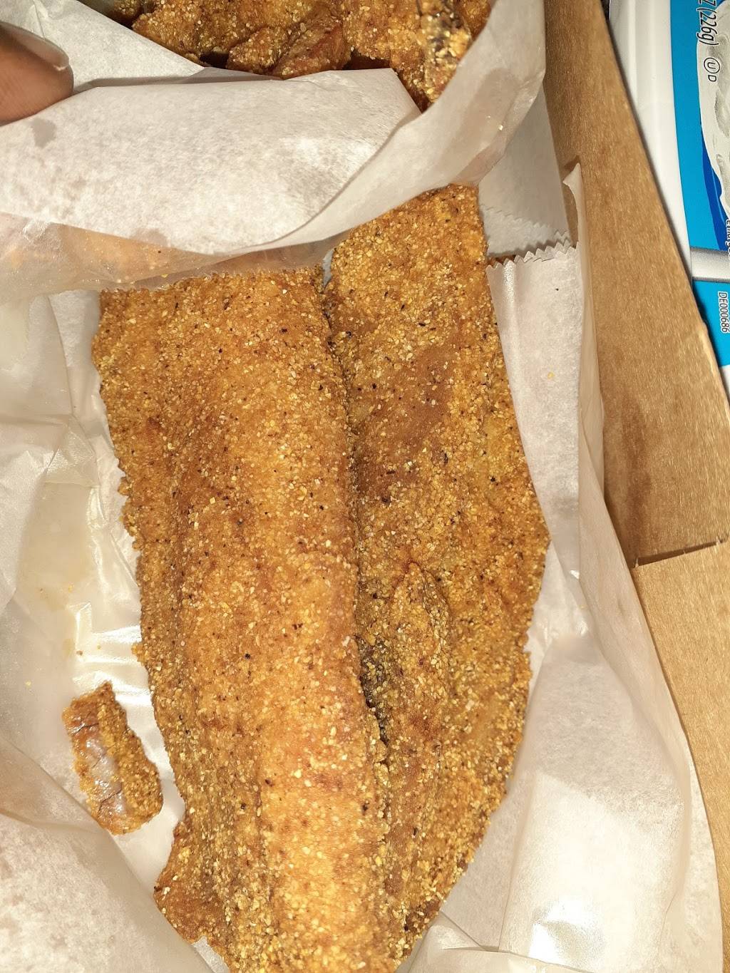 Louisiana Famous Fried Chicken | restaurant | 1635 E Highland Ave, San Bernardino, CA 92404, USA | 9093815320 OR +1 909-381-5320