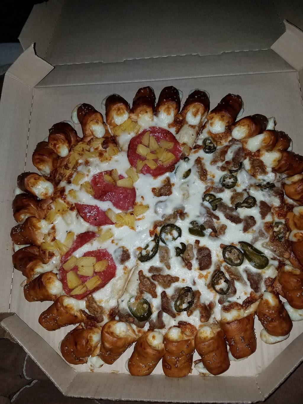 Pizza Hut | meal takeaway | 2323 Pacific Ave, Forest Grove, OR 97116, USA | 5033573368 OR +1 503-357-3368