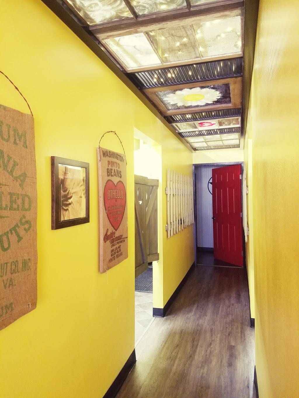 That Chicken Place | restaurant | 1907 Hewitt Ave suite a, Everett, WA 98201, USA | 4253490253 OR +1 425-349-0253