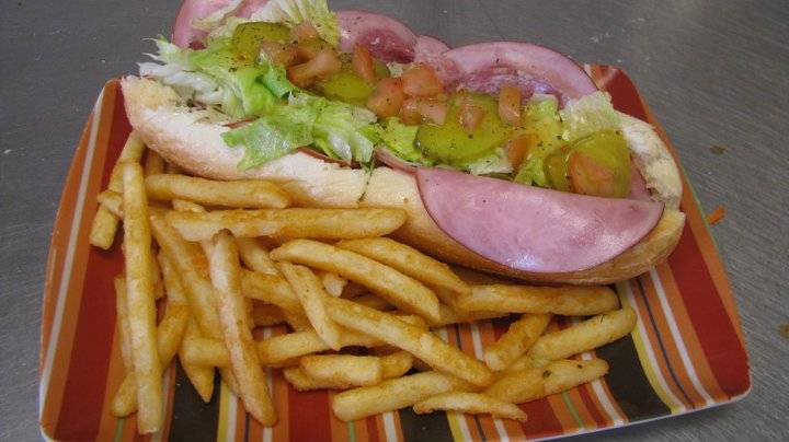 Friends Pizza Lehigh Acres | restaurant | 5612 8th St W, Lehigh Acres, FL 33971, USA | 2393689715 OR +1 239-368-9715