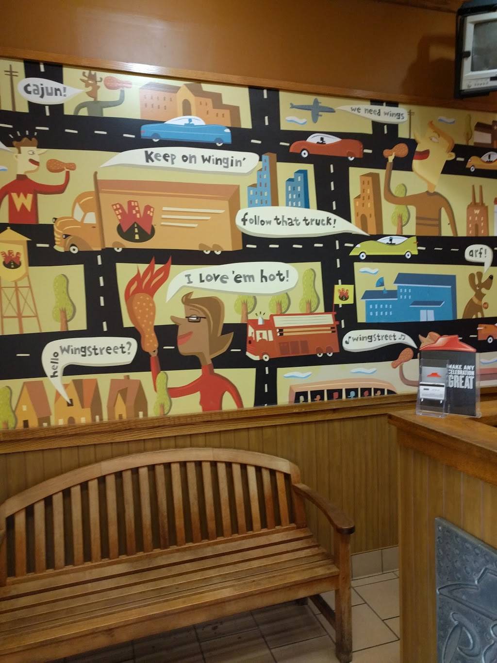 Pizza Hut | restaurant | 1190 8th Ave W, Palmetto, FL 34221, USA | 9417292500 OR +1 941-729-2500