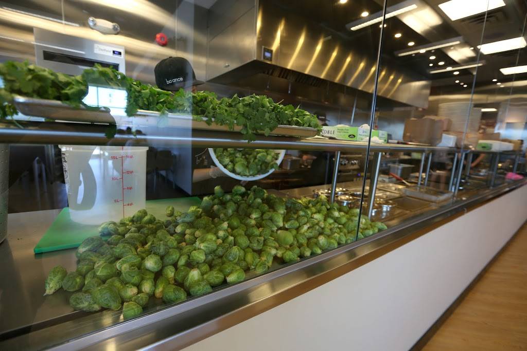 Balance Pan-Asian Grille | restaurant | 26520 N Dixie Hwy, Perrysburg, OH 43551, USA | 4198747777 OR +1 419-874-7777