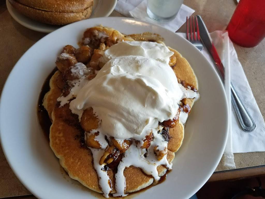 Petes Grill | restaurant | 14 Queens Blvd # 39, Sunnyside, NY 11104, USA | 7189372220 OR +1 718-937-2220