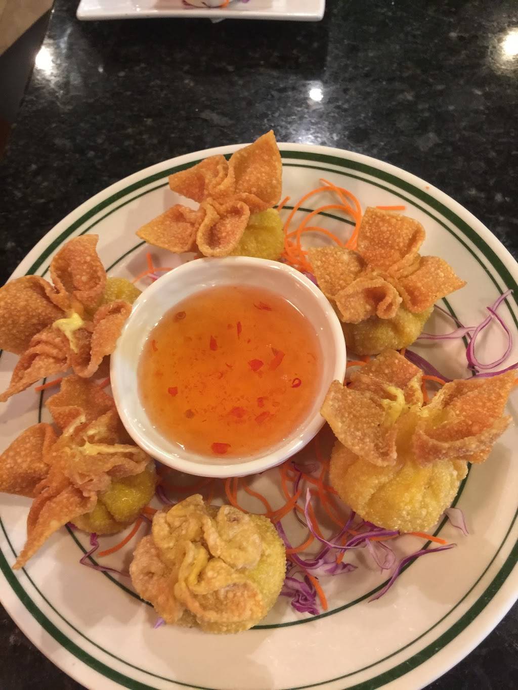 Lemongrass Thai & Sushi | restaurant | 2435 Wynnton Rd, Columbus, GA 31906, USA | 7069926409 OR +1 706-992-6409