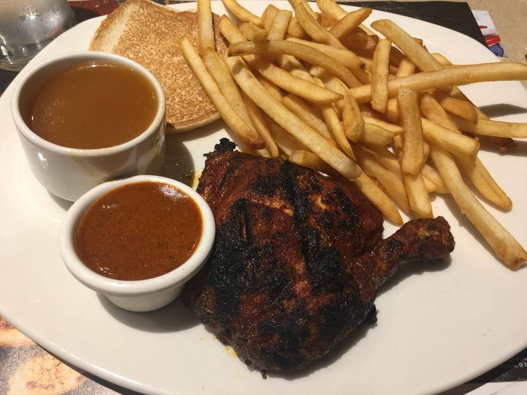 Rôtisserie St-Hubert | restaurant | 1111 Boulevard des Laurentides, Laval, QC H7N 5B5, Canada | 5143855555 OR +1 514-385-5555