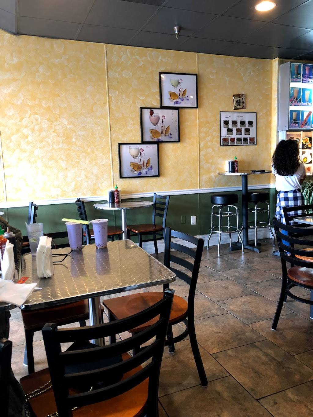 Chaus Cafe | restaurant | 814 S Fort Hood St, Killeen, TX 76541, USA | 2542131262 OR +1 254-213-1262