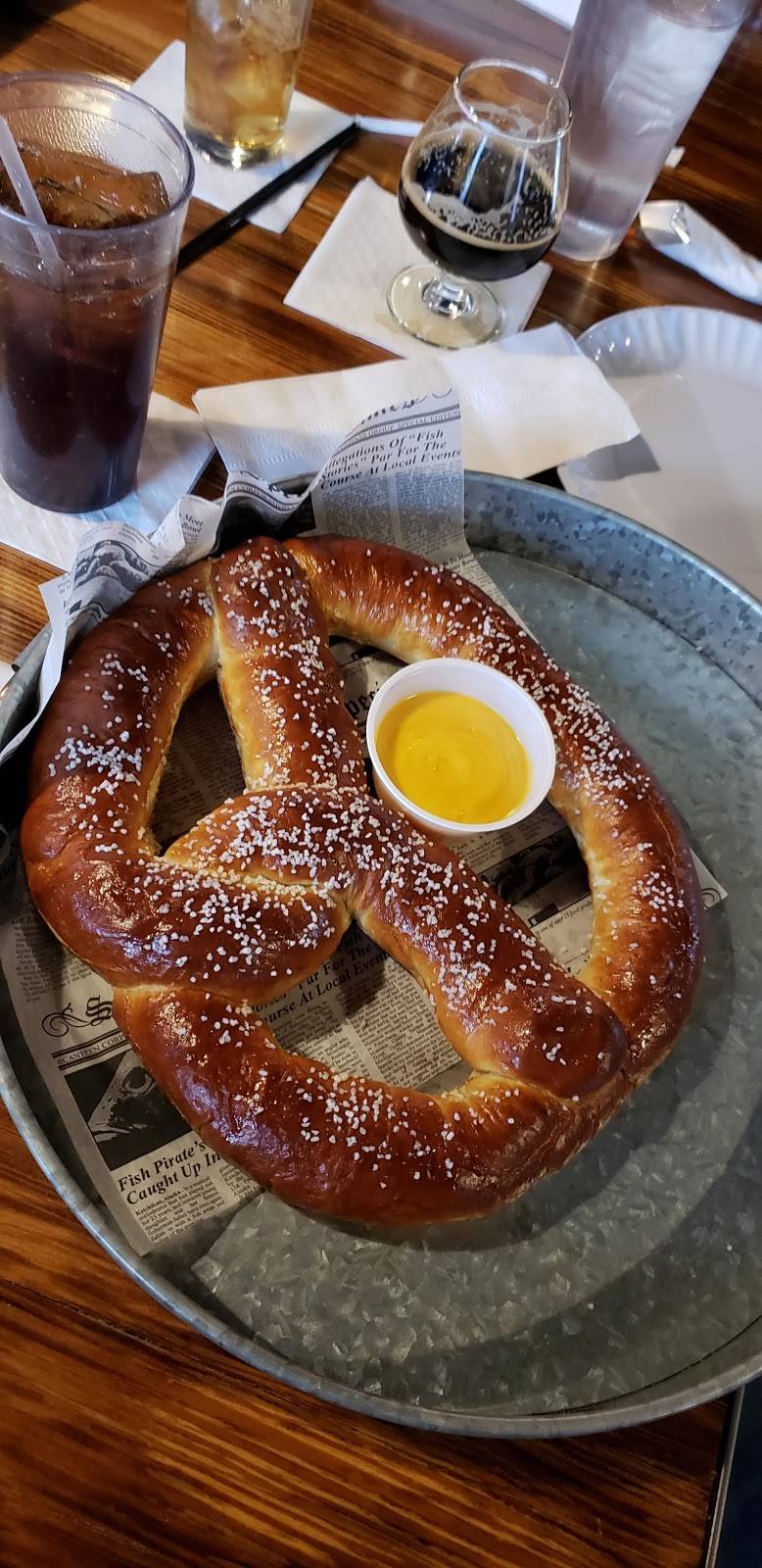 The Horses Mouth | restaurant | 402 W Main St, Belding, MI 48809, USA | 6169519000 OR +1 616-951-9000