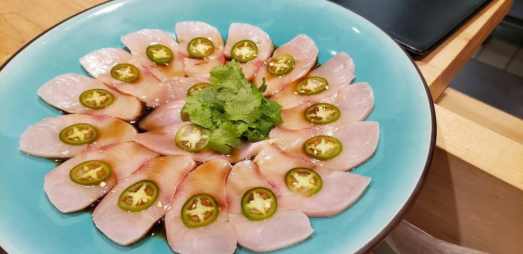 Boto Sushi Del Mar | restaurant | 2628 Del Mar Heights Rd, Del Mar, CA 92014, USA | 8588472828 OR +1 858-847-2828