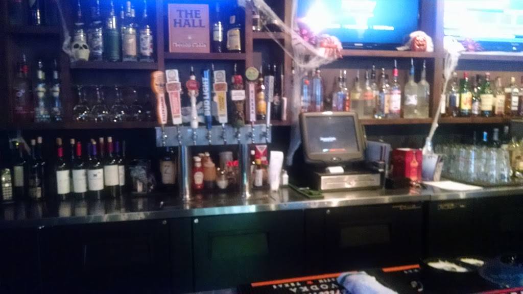 PressBox Sports Grill | restaurant | 1552 E Champlain Dr, Fresno, CA 93720, USA | 5594343040 OR +1 559-434-3040