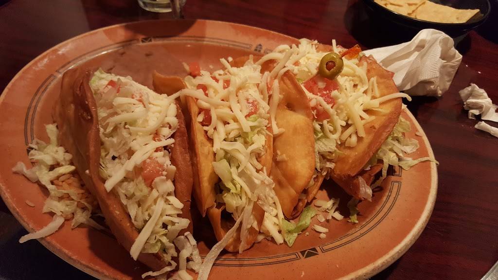 Mexican Village Restaurant | meal takeaway | 2600 Bagley St, Detroit, MI 48216, USA | 3132370333 OR +1 313-237-0333