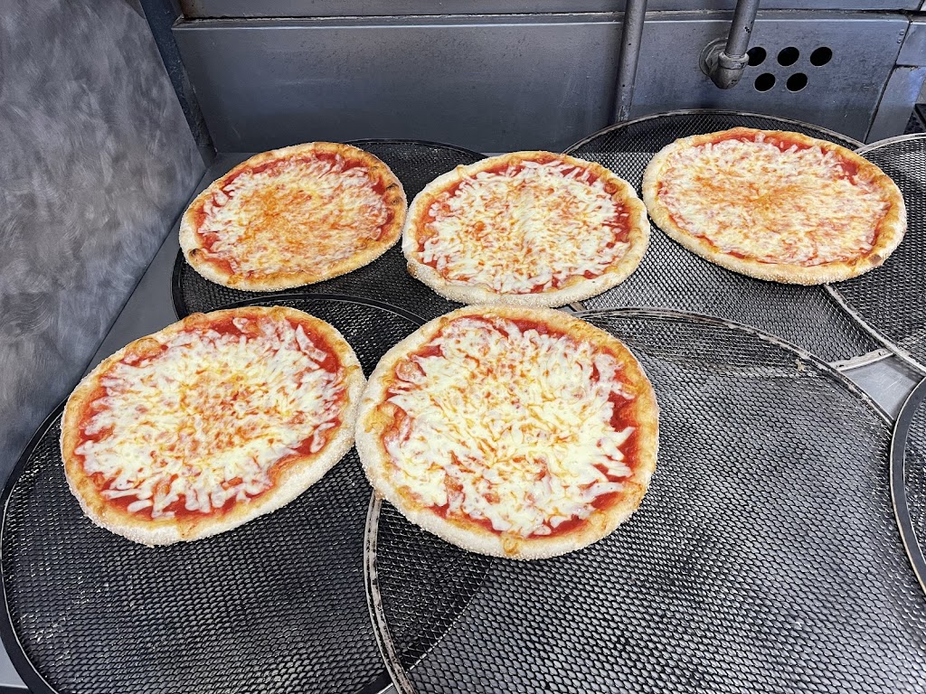 Lombardo’s of seaford pizzeria | restaurant | 1700 Washington Ave, Seaford, NY 11783, USA | 5162216995 OR +1 516-221-6995