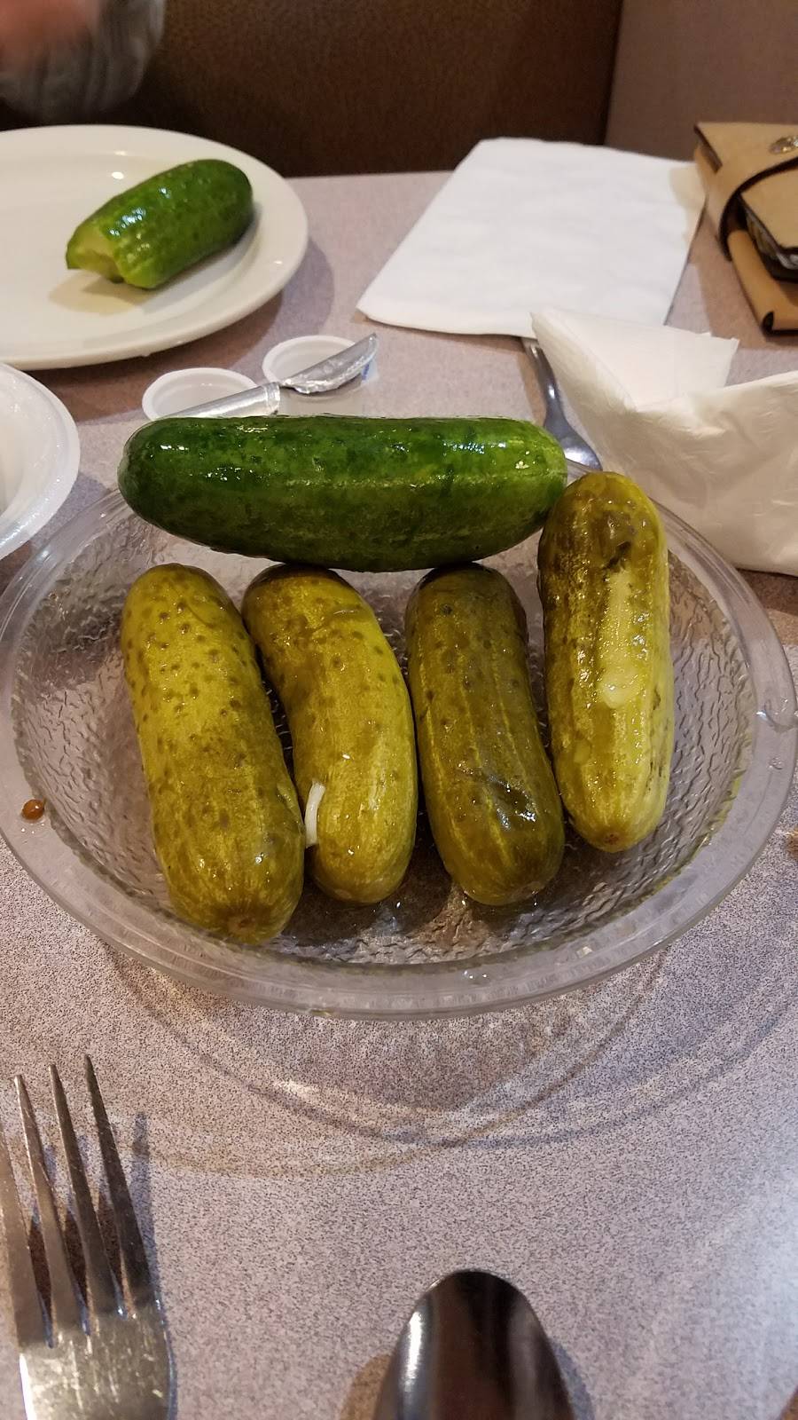 Moish & Itzys Deli Restaurant | restaurant | 21 Summit Square Ctr, Langhorne, PA 19047, USA | 2158604601 OR +1 215-860-4601